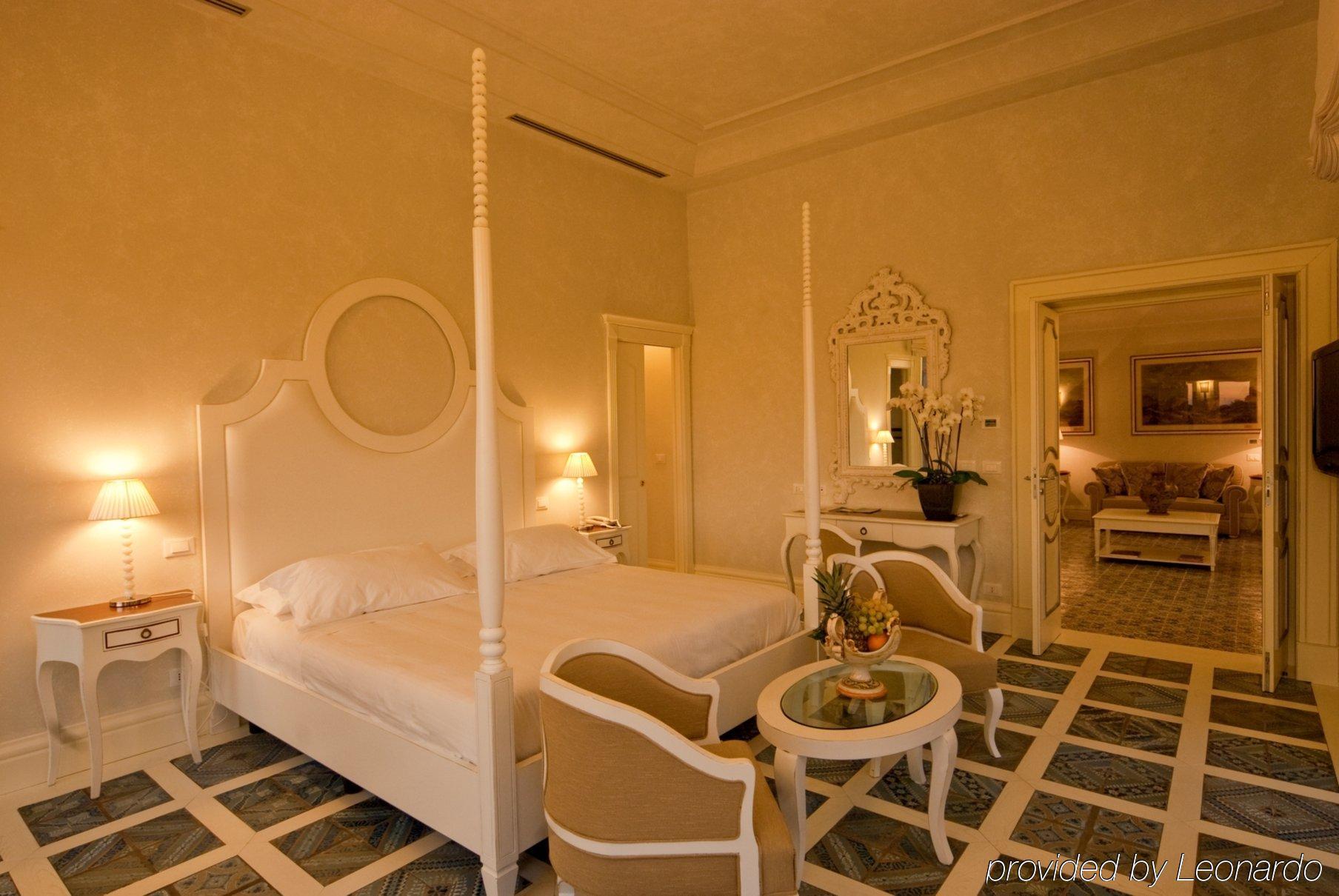 Villa Athena Resort Αγκριτζέντο Δωμάτιο φωτογραφία A room at the hotel